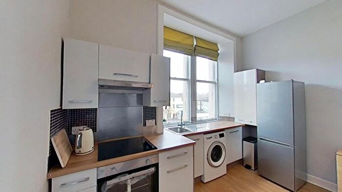 2 Bedroom Flat To Rent In Springwell Place, Edinburgh, Midlothian, EH11