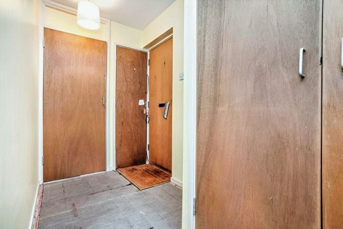 1 Bedroom Apartment For Sale In Wilbury Avenue, Hove, BN3