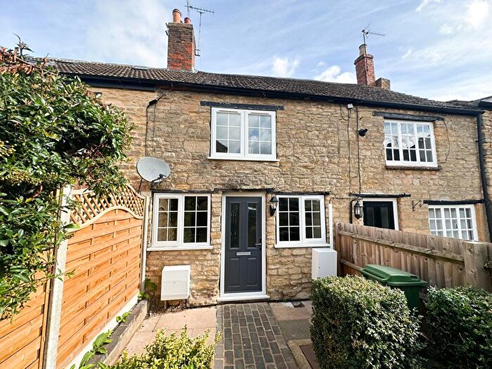 1 Bedroom Cottage To Rent In Clickers Yard, Yardley Road, MK46