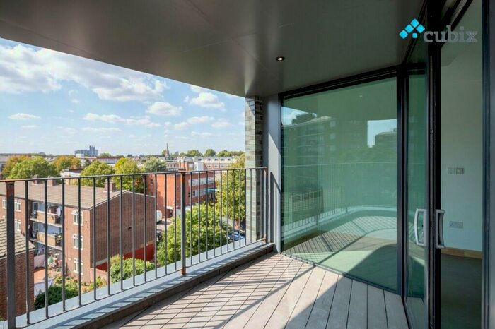 3 Bedroom Apartment To Rent In Lowth Road, London, SE5