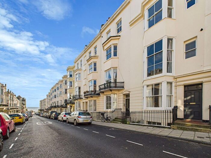 2 Bedroom Flat For Sale In Waterloo Street, Hove, BN3