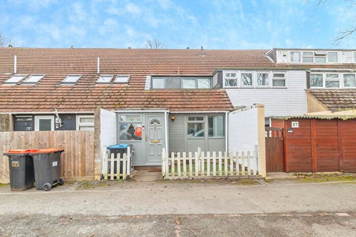 4 Bedroom Terraced House For Sale In Gibbwin, Milton Keynes, MK14