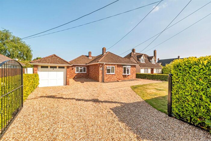 3 Bedroom Detached Bungalow For Sale In Hadleigh Road, East Bergholt, CO7