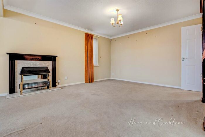 2 Bedroom Detached Bungalow For Sale In Clos Mair, Cardiff, CF23