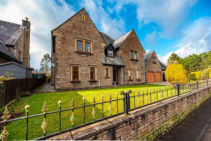 4 Bedroom Detached House For Sale In Y Garreg Lwyd, Pontarddulais, Swansea, SA4