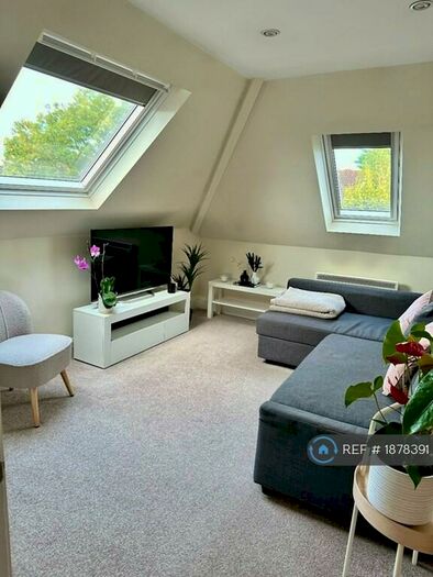 1 Bedroom Flat To Rent In Waddon Court Road, Croydon, CR0