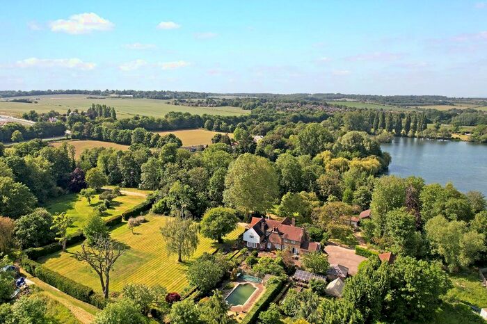 7 Bedroom Detached House For Sale In Old Uxbridge Road, Rickmansworth, Hertfordshire, WD3