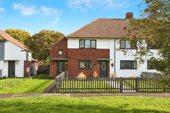 2 Bedroom Flat For Sale In Filmer Close, Gosport, PO13
