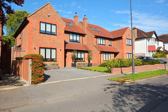 5 Bedroom Detached House For Sale In Hillview Road, Hatch End, HA5