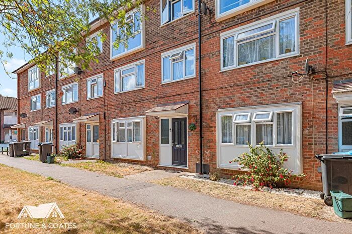 3 Bedroom Maisonette For Sale In The Hides, Harlow, CM20