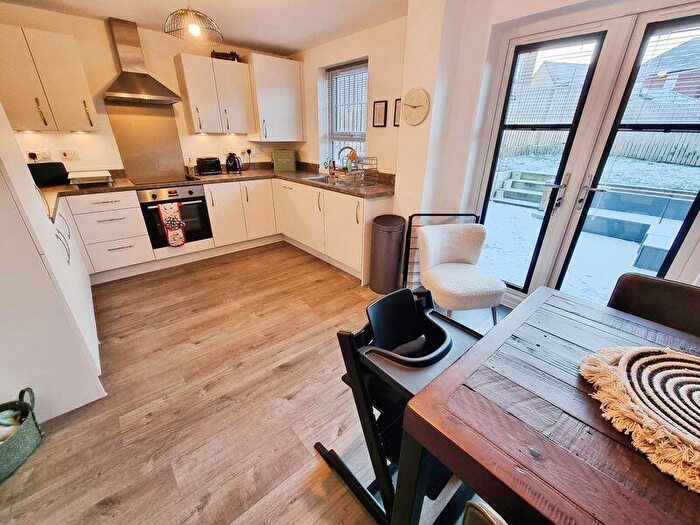 3 Bedroom Semi Detached House For Sale In Larch Avenue, Throckley, NE15