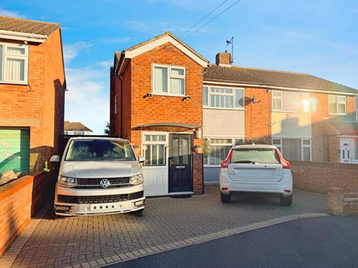 3 Bedroom Semi-Detached House To Rent In Cedar Chase, Heybridge, Maldon, CM9
