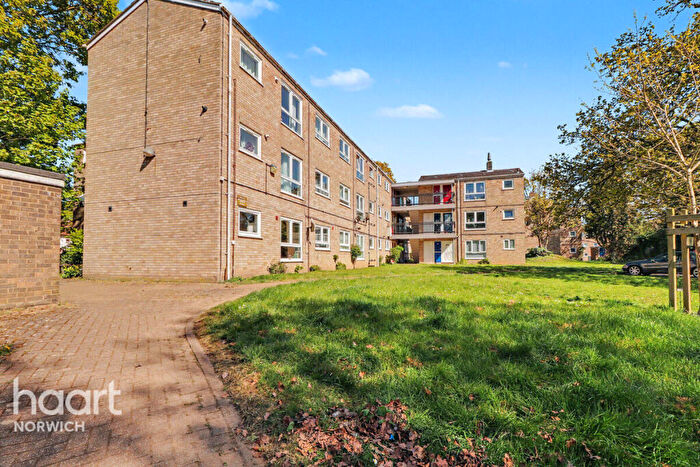 1 Bedroom Flat For Sale In William Mear Gardens, Norwich, NR1
