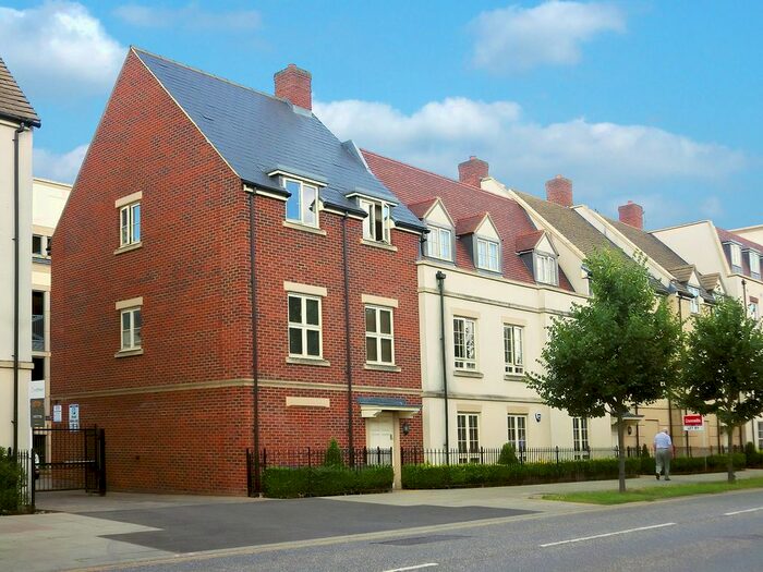 2 Bedroom Flat To Rent In Welch Way, Witney, Oxfordshire, OX28