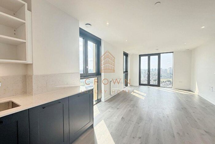 2 Bedroom Apartment To Rent In Menara Point - Th Floor, West Ham, E16