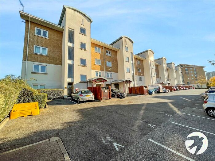 2 Bedroom Flat To Rent In Chichester Wharf, Erith DA8
