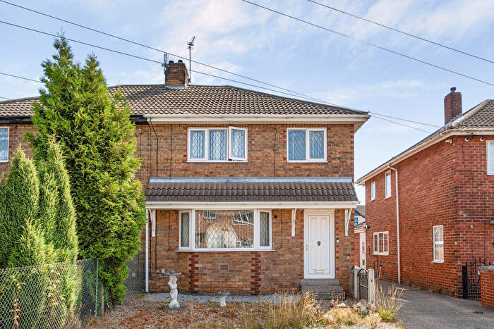 3 Bedroom Semi-Detached House For Sale In Milton Road, Doncaster, DN6