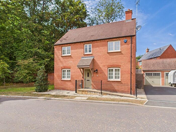 4 Bedroom Detached House For Sale In Drayson Way, Towcester, NN12