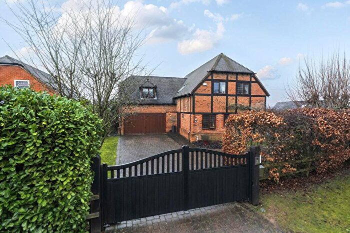 4 Bedroom Detached House For Sale In Highdown Hill Road, Reading, RG4
