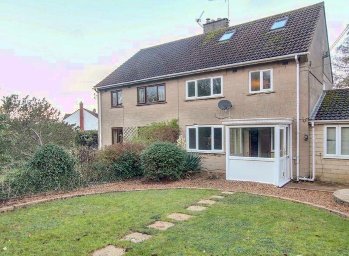 4 Bedroom Terraced House To Rent In Stancomb Avenue, Trowbridge, BA14