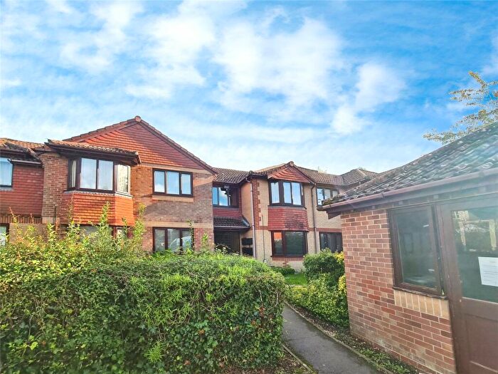 2 Bedroom Flat To Rent In Orpen Road, Southampton, Hampshire, SO19