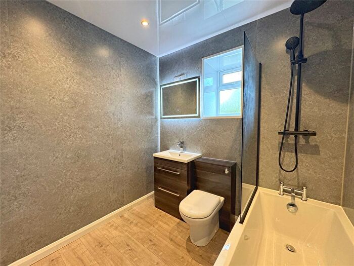 3 Bedroom End Of Terrace House For Sale In Newchurch Road, Rawtenstall, Rossendale, BB4