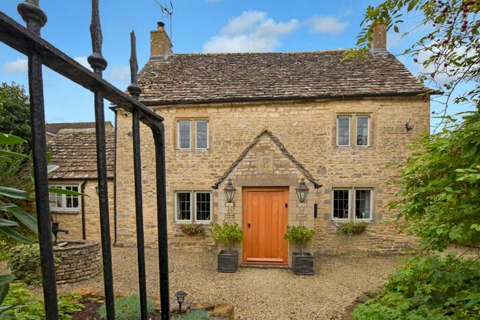 3 Bedroom Cottage For Sale In The Ridge Ampney Crucis, Cirencester, GL7