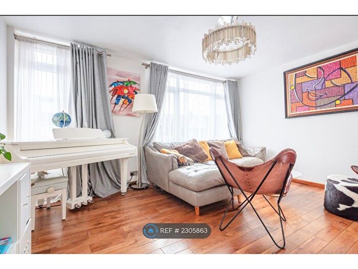 4 Bedroom Terraced House To Rent In Hevelius Close, London, SE10