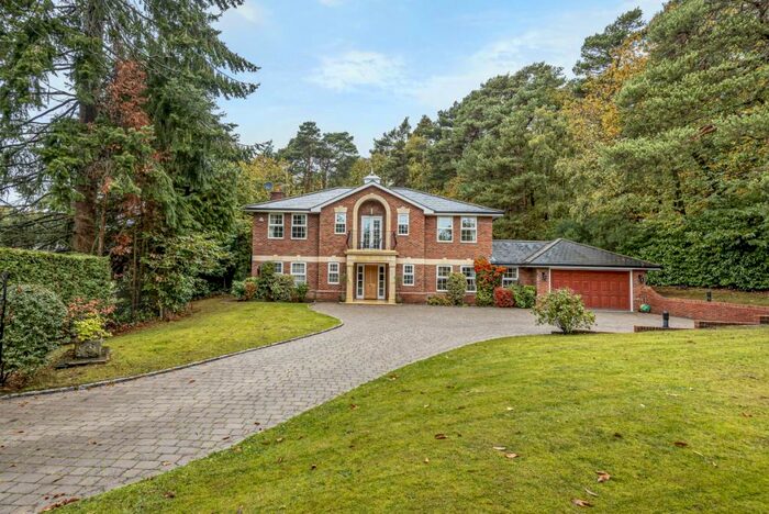 4 Bedroom Detached House To Rent In Westwood Road Windlesham, GU20