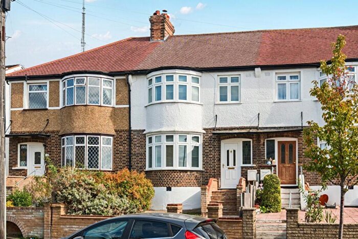 3 Bedroom Terraced House For Sale In Livingstone Road, Greater London, CR7