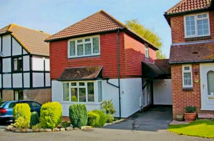 3 Bedroom Detached House To Rent In Nursery Close, Hailsham, BN27