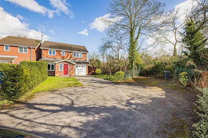 4 Bedroom Property For Sale In Lingfield Road, Borough Green, Sevenoaks, TN15