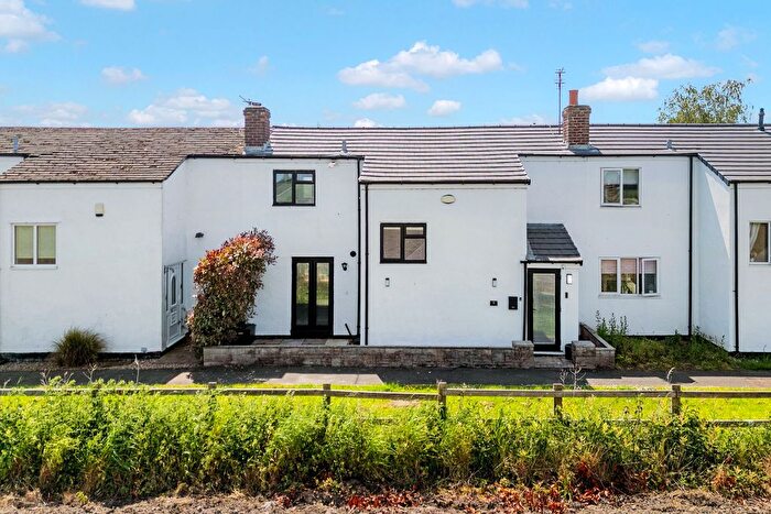3 Bedroom Terraced House For Sale In Brock Gardens, Hale Village, L24