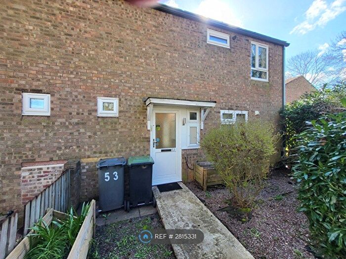 3 Bedroom Semi Detached House To Rent In Robin Lane, Wellingborough, NN8