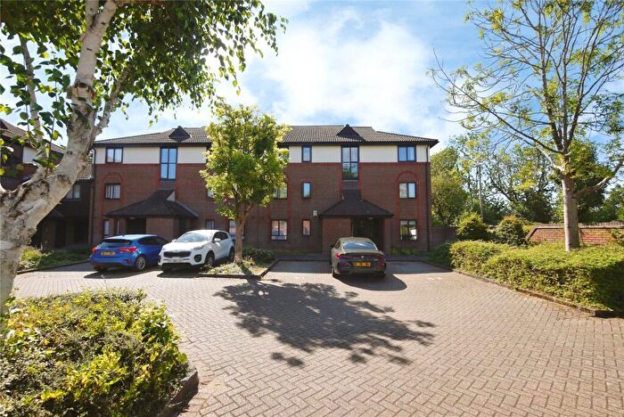 1 Bedroom Apartment For Sale In Barnston Way, Hutton, Brentwood, Essex, CM13
