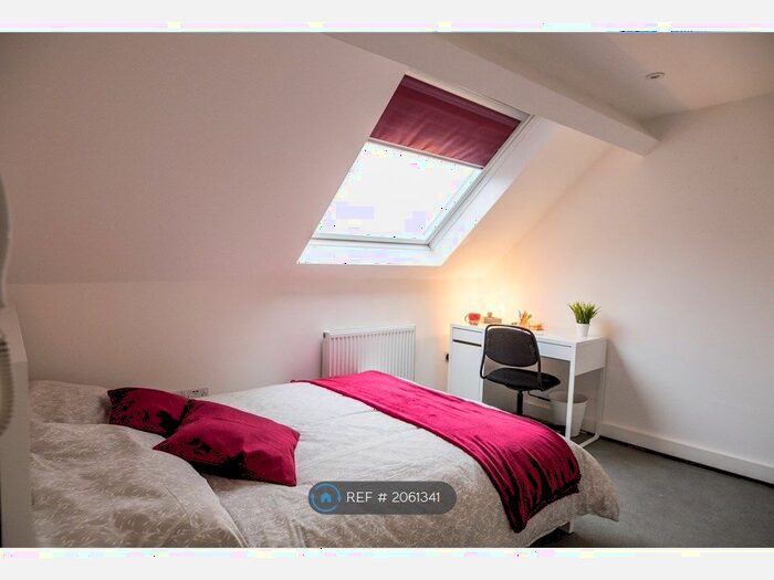 8 Bedroom Flat To Rent In Broad Lane, Coventry, CV5