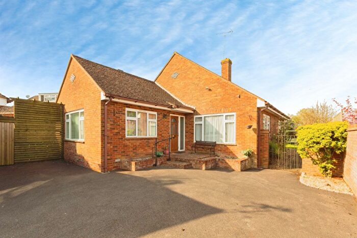 2 Bedroom Detached Bungalow For Sale In Oxford Road, Stone, Aylesbury, HP17