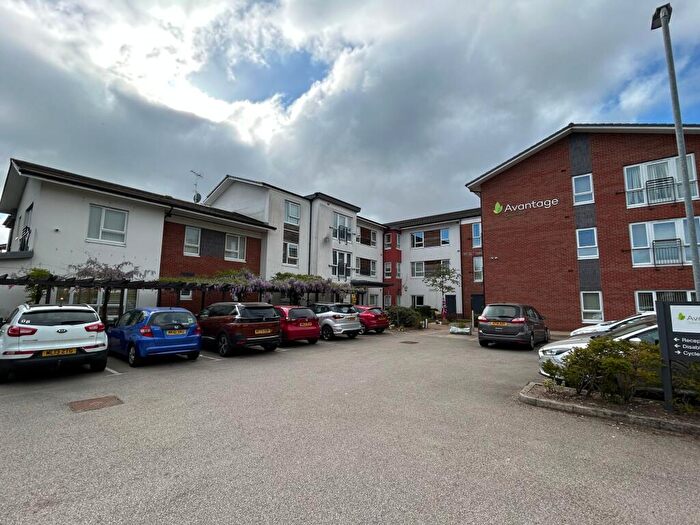 2 Bedroom Flat For Sale In Spath Lane, Oakmere Spath Lane, SK9