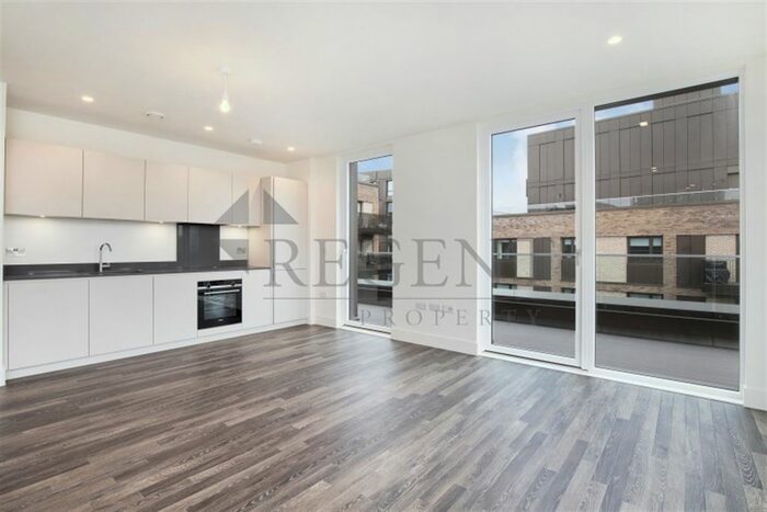 3 Bedroom Flat To Rent In Quartz Apartments, Deptford, SE14