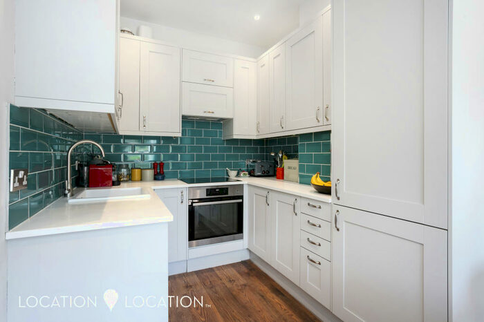 1 Bedroom Flat To Rent In Farleigh Road, N16