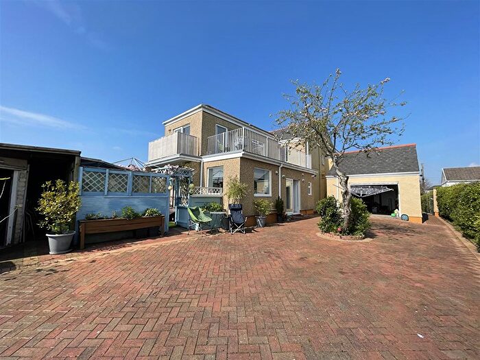 3 Bedroom Detached House For Sale In Penygraig Road, Llanelli, SA14
