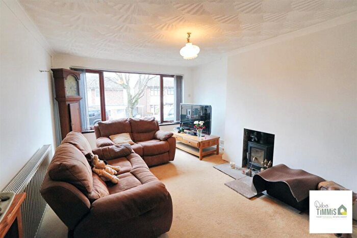 2 Bedroom Detached Bungalow For Sale In Fielden Close, Milton, Stoke-On-Trent, ST6