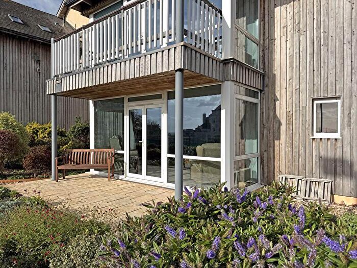 3 Bedroom Flat For Sale In Manor Road, Sidmouth, EX10