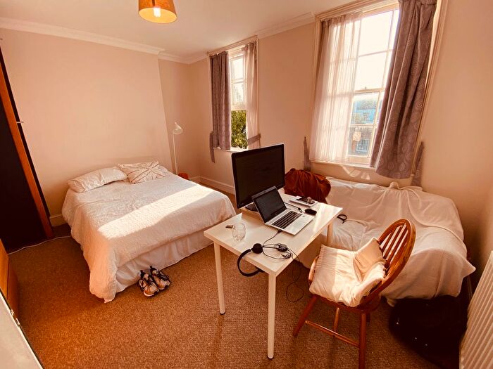 4 Bedroom Maisonette To Rent In Cloudesley Road, London, N1