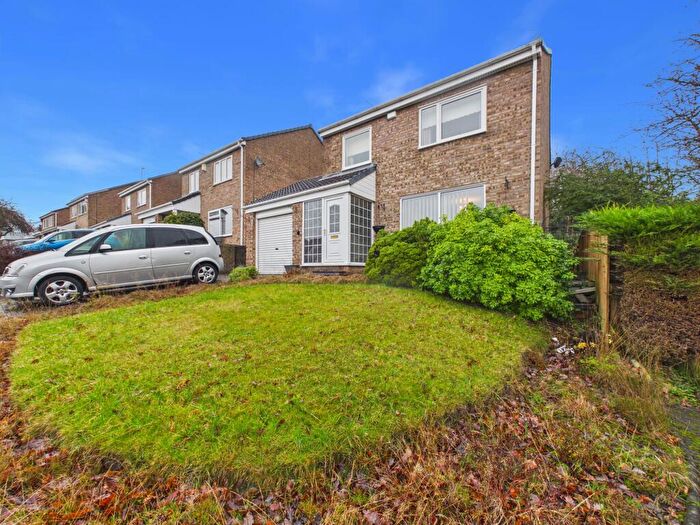 3 Bedroom Detached House For Sale In Epsom Close, Consett, Shotley Bridge, Durham, DH8