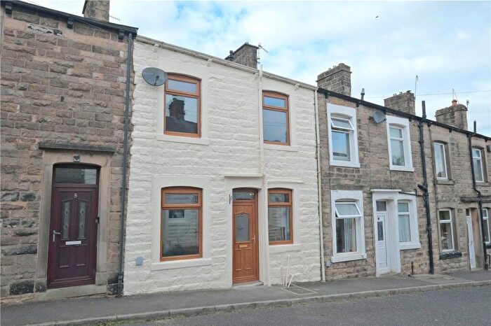 1 Bedroom Terraced House To Rent In Hill Street, Barnoldswick, Lancashire, BB18