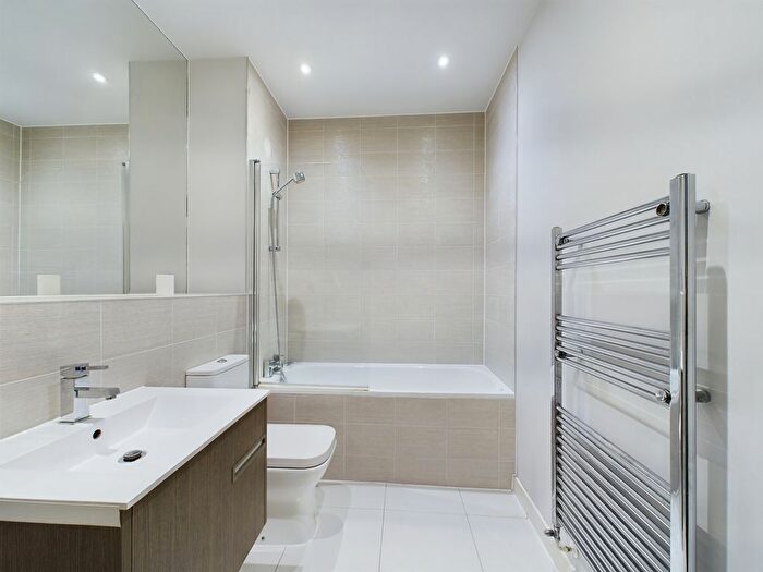 2 Bedroom Flat To Rent In Edmund Street, City Centre, Liverpool, L3