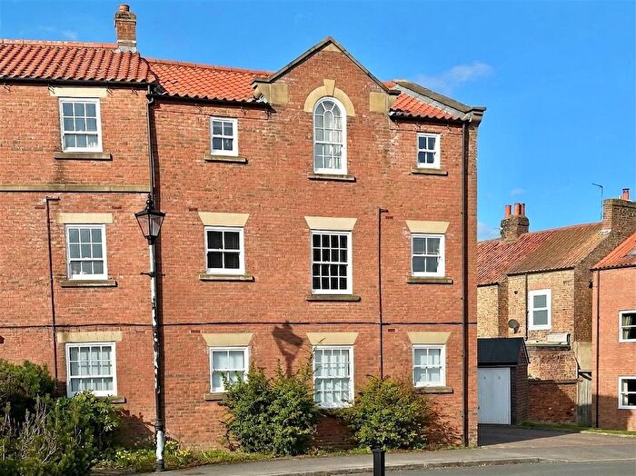 1 Bedroom Flat For Sale In Wilkinsons Court, Easingwold, York, YO61