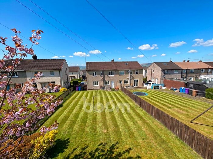 4 Bedroom Semi-Detached House For Sale In Cherrywood Drive, Beith, KA15