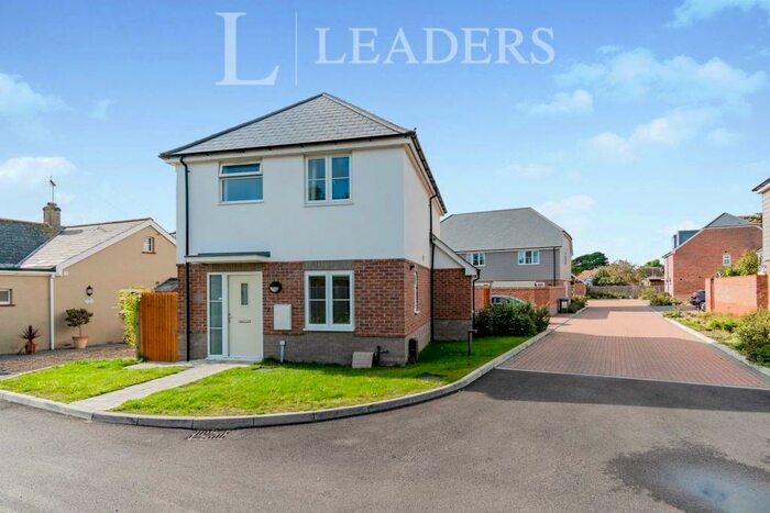 3 Bedroom Detached House To Rent In Detached House In Yapton, BN18